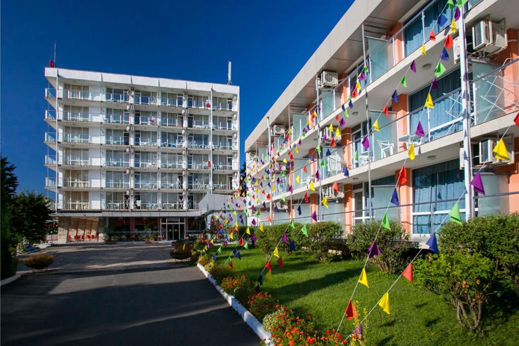 Hotel Coop - Kiten Kiten  Zewnętrze zdjęcie