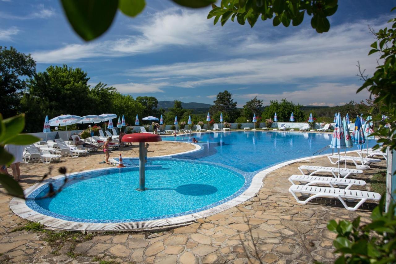 Hotel Coop - Kiten Kiten  Zewnętrze zdjęcie